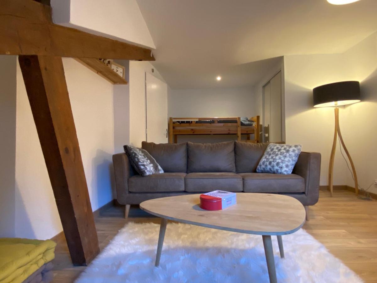 Joli Studio Renove Au Coeur De 科特雷 外观 照片